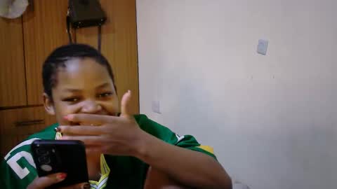 Snapshot of misty_shee chatting on September 2025 06:46:02 PM misty_shee online show from September 2025 06:46:02 PM