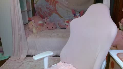 Snapshot of mistymystic chatting on June 2026 01:03:01 AM Misty online show from June 2026 01:03:01 AM