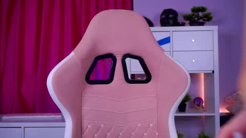 Snapshot of mistyreeds chatting on February 2026 05:28:02 AM Misty online show from February 2026 05:28:02 AM