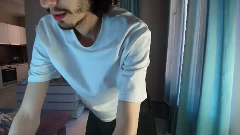 MitchelKurse online show from June 2026 06:49:01 PM