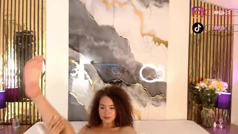 Snapshot of miticabrennet chatting on May 2026 05:15:02 AM Mtica Brennet online show from May 2026 05:15:02 AM