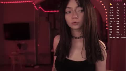 Yuka online show from November 2025 05:50:02 PM