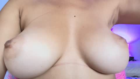 Snapshot of miwa_cutte chatting on December 2024 02:22:02 PM Miwa online show from December 2024 02:22:02 PM