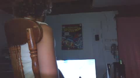 Snapshot of mixxychocolate chatting on October 2025 12:06:01 AM Deanthony online show from October 2025 12:06:01 AM