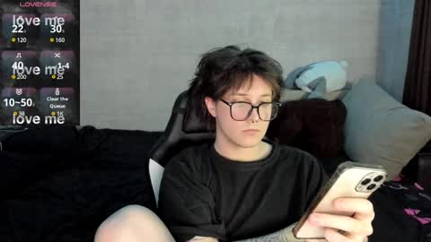 Snapshot of miya_chinen chatting on January 2025 02:58:01 PM Miya online show from January 2025 02:58:01 PM