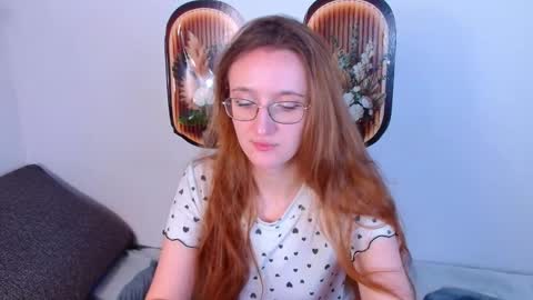 Snapshot of miya_here chatting on April 2026 04:43:02 PM Miya online show from April 2026 04:43:02 PM