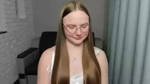 Miya online show from January 2025 10:18:01 PM