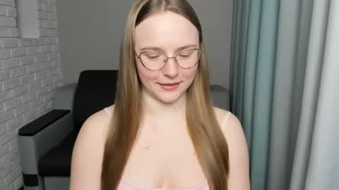 Miya online show from February 2025 09:32:01 PM