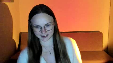 Miya online show from November 2025 04:18:01 PM