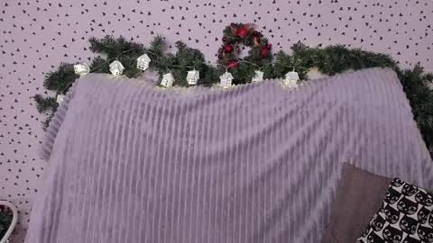 Miya online show from December 2025 01:01:02 AM