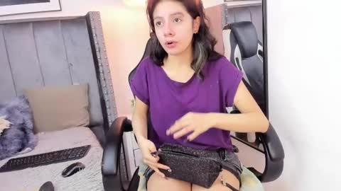 Snapshot of miyu_komori chatting on February 2026 12:50:01 PM miyu_komori online show from February 2026 12:50:01 PM