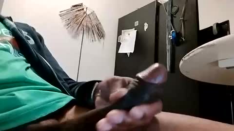 Snapshot of mizerze chatting on January 2025 09:04:01 AM mizerze online show from January 2025 09:04:01 AM