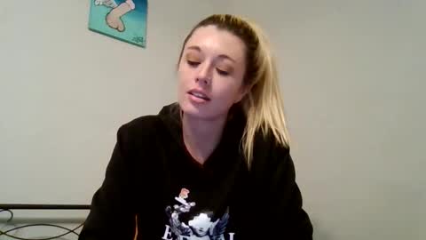 Snapshot of mizzymay10101 chatting on February 2026 03:29:02 AM mizzymay10101 online show from February 2026 03:29:02 AM