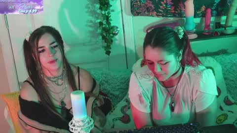 Hera  Tethra Bathtub stream  20k followers  Ask about our custom videos3 online show from January 2025 06:20:01 PM