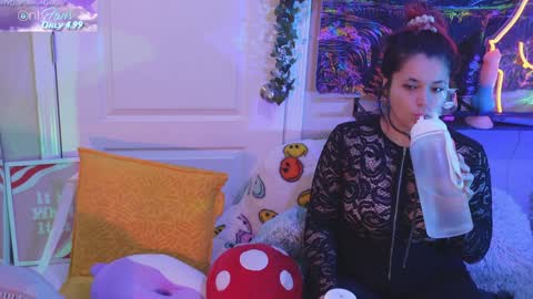 Hera  Tethra Bathtub stream  20k followers  Ask about our custom videos3 online show from January 2025 03:28:02 PM