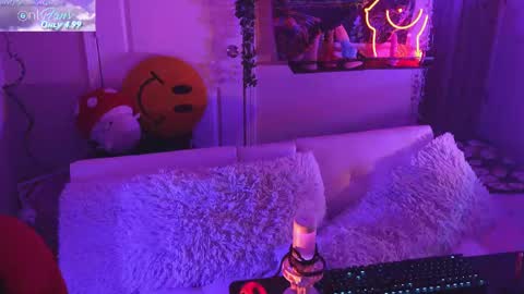 Hera  Tethra Bathtub stream  20k followers  Ask about our custom videos3 online show from February 2025 03:16:01 PM