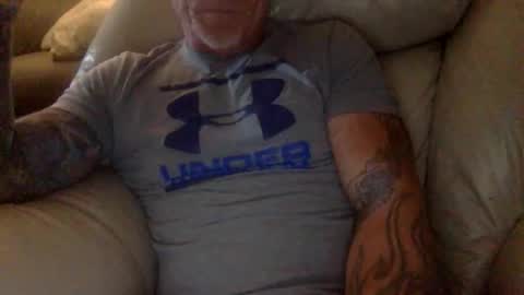 Snapshot of mjg175 chatting on June 2026 04:53:02 PM SexyRed online show from June 2026 04:53:02 PM
