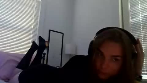 MJ Moore online show from June 2026 07:27:01 PM