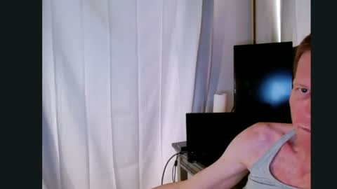Snapshot of mk_ultrafine chatting on June 2026 06:46:02 PM mk_ultrafine online show from June 2026 06:46:02 PM