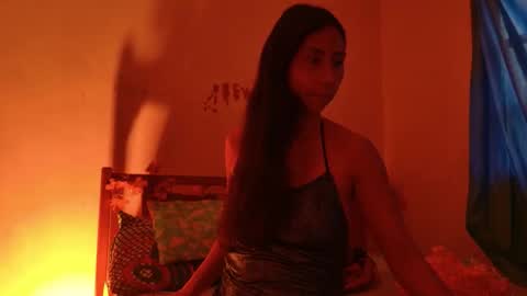 MoonLipson online show from November 2025 10:10:02 PM