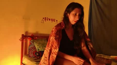 MoonLipson online show from November 2025 01:04:02 AM