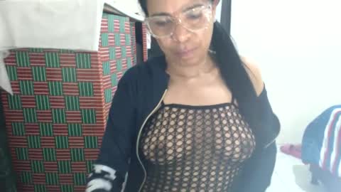 kelly online show from February 2025 12:05:01 AM