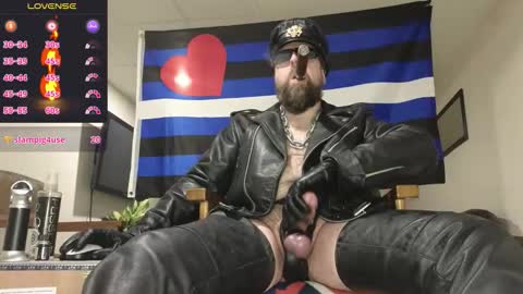 SMOKINsnakeEYEZ online show from February 2026 12:29:01 AM