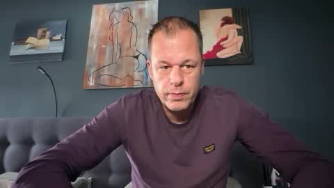 mme4you online show from October 2025 10:59:02 AM