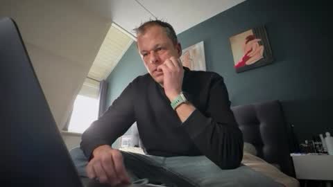 mme4you online show from January 2026 11:45:02 AM