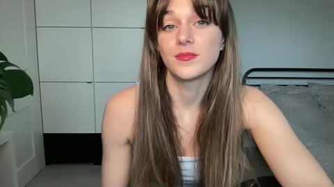 mmminnie online show from March 2025 03:18:02 PM