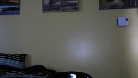 Snapshot of mmr4545 chatting on May 2026 09:43:01 PM mark online show from May 2026 09:43:01 PM