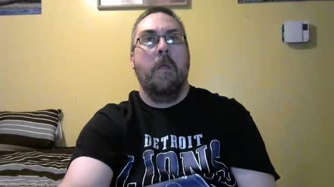 Snapshot of mmr4545 chatting on May 2026 05:05:01 AM mark online show from May 2026 05:05:01 AM