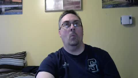 Snapshot of mmr4545 chatting on June 2026 01:03:01 AM mark online show from June 2026 01:03:01 AM