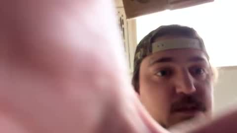 Snapshot of mnzo chatting on September 2025 06:40:01 PM Mnzo online show from September 2025 06:40:01 PM