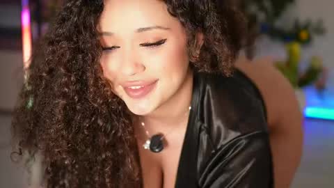 Snapshot of moan_4_you chatting on April 2026 06:22:01 PM Ruxxx online show from April 2026 06:22:01 PM
