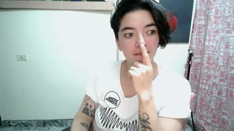 Snapshot of mocca_117 chatting on June 2026 06:22:01 AM Sam online show from June 2026 06:22:01 AM