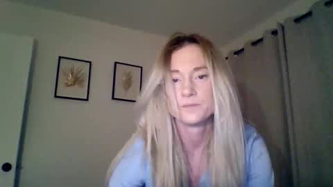 mockingbirds91 online show from April 2026 01:55:02 AM