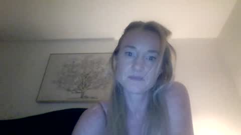 Snapshot of mockingbirds91 chatting on June 2026 04:47:02 AM mockingbirds91 online show from June 2026 04:47:02 AM