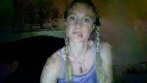 Snapshot of mockingbirds91 chatting on June 2026 04:06:01 AM mockingbirds91 online show from June 2026 04:06:01 AM