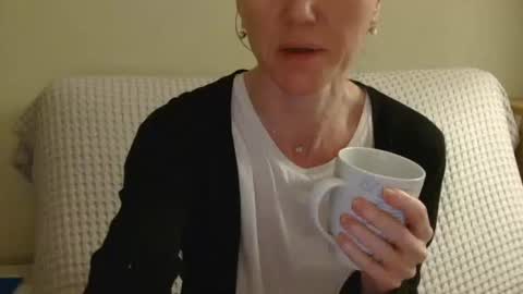 Snapshot of modesta1413 chatting on February 2026 11:22:01 PM Aurora online show from February 2026 11:22:01 PM