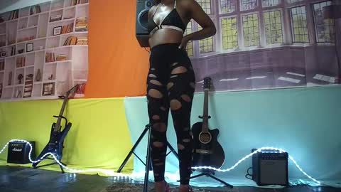 Snapshot of moghelslay chatting on January 2026 04:43:02 PM moghelslay online show from January 2026 04:43:02 PM