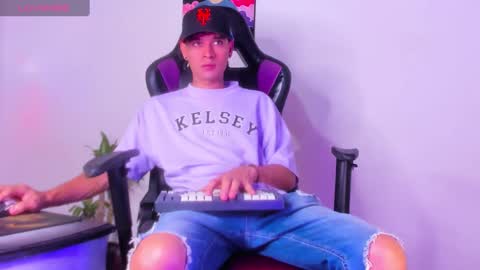 Snapshot of moises_23cm chatting on January 2025 07:21:02 PM moises_23cm online show from January 2025 07:21:02 PM