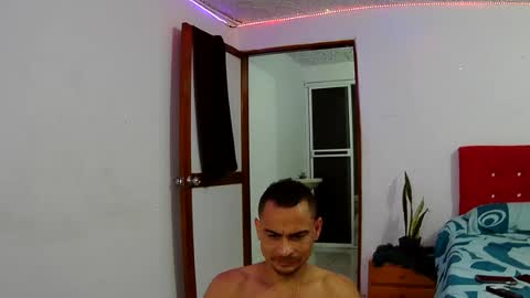Snapshot of moises_athlon chatting on July 2026 02:54:02 AM Moises Athlon online show from July 2026 02:54:02 AM