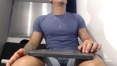 Moises Paez online show from December 2024 11:06:02 PM