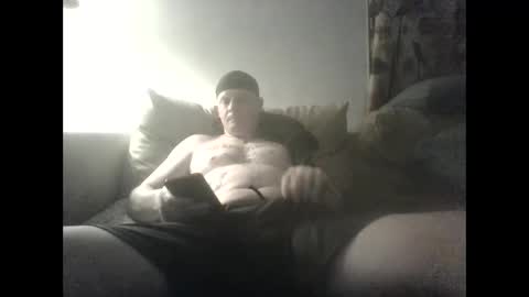 Snapshot of mojozz chatting on April 2026 09:45:01 AM LookinForFun online show from April 2026 09:45:01 AM
