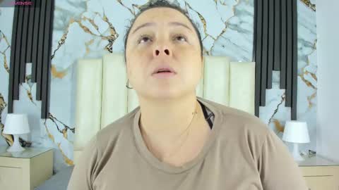 Hey Guys  Im Mollie online show from March 2025 12:09:02 PM