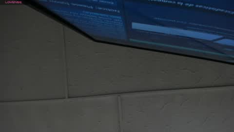 Snapshot of molliebue1 chatting on May 2026 12:10:02 PM Hey Guys Im Mollie online show from May 2026 12:10:02 PM