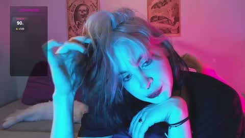 Molly Crow online show from December 2024 11:01:02 PM