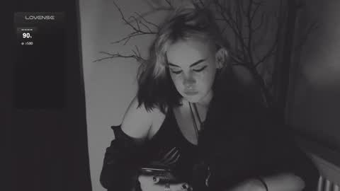 Molly Crow online show from January 2025 07:58:02 PM