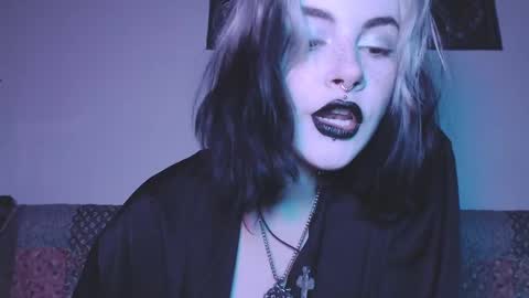 Molly Crow online show from February 2025 11:30:02 PM